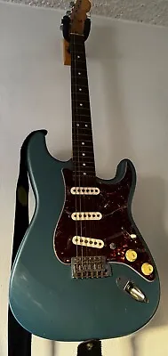 '96 Fender Stratocaster MIM • $420