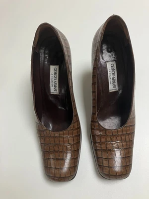 £50 • Buy Armani Court Shoe