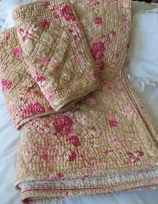 Pottery Barn Cabbage Rose Floral Reversible Linen Full Queen 3 Piece Quilt Set • $74.99