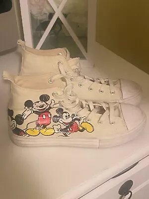 Walt Disney Mickey Mouse Tennis Canvas Shoes Sneakers Size 7 • $24.95