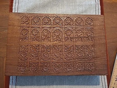 Handcarved Hinged Decorative Wooden Box Lined Large 11  × 7  Felt Lined Vintage • $22.50