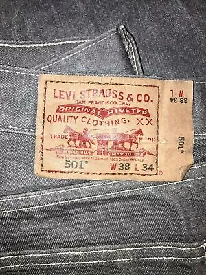 LEVIS 501 STRAIGHT MEN'S BUTTON FLY GRAY DENIM JEANS SIZE 38 X 34 RED TAB • $26