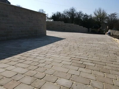 £624 • Buy Tumbled Setts - 50mm Cobbles/Block Paving For Driveway/Patio - Natural Yorkstone