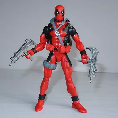 Marvel Legends 90s Deadpool Action Figure     BAF Sasquatch Build A Figure • £29.99