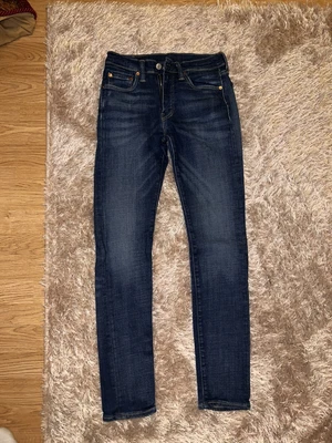£20 • Buy Levi 519 Jeans 30 32