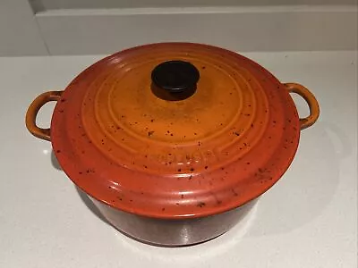 Le Creuset Cast Iron Round Casserole X Large  28cm Volcanic Orange • £29.99