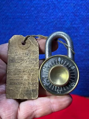 ‼️l 👀k‼️  Vintage Lock & Key  Aa-54. **padlock** • $8.50