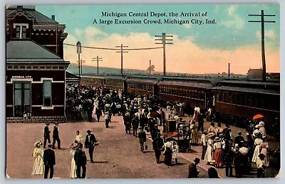 Michigan City Indiana - Scene At Michigan Central Depot - Vintage Postcards • $27.99