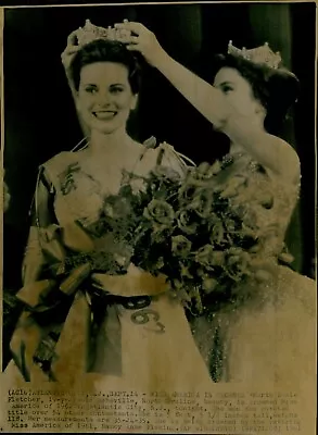 LD209 1961 Wire Photo MARIA BEALE FLETCHER Miss America Tiara Coronation Beauty • $20