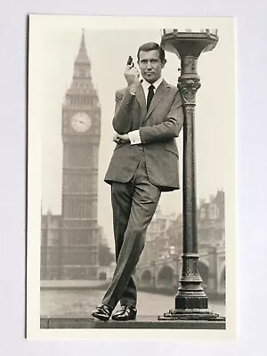 James Bond 007 Picture Postcard George Lazenby On Her Majesty’s Secret Service • £2.99