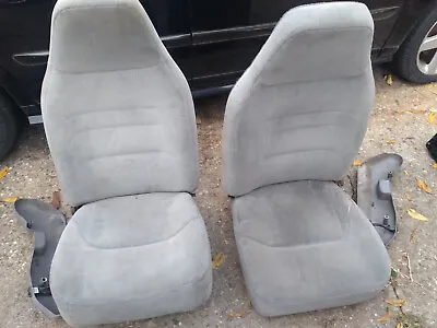 1992 - 1996 Ford F - 150  Driver Passenger Bucket Seats Grey  Cloth 40/20/40 • $725