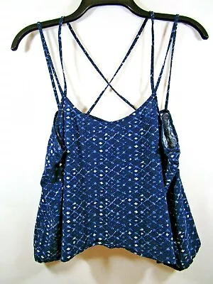 Mudd Size Large Blue Geometric Pattern Top  • $6.92