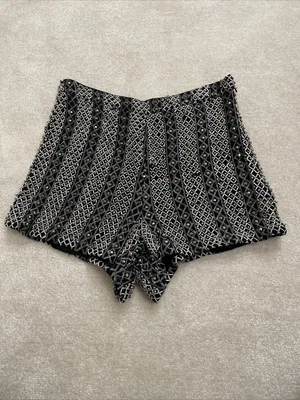 £14 • Buy Topshop Embellished Shorts Size 6 RRP £50