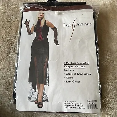 Ladies 3 Piece Lace And Velvet Vampire Costume - Size  S/M - Used • £13.55