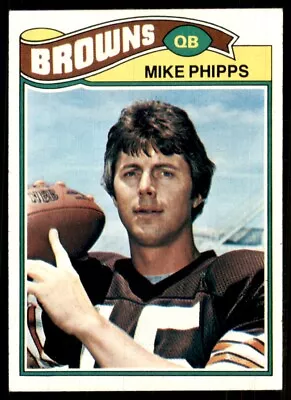 1977 Topps Mike Phipps Cleveland Browns #7 • $1