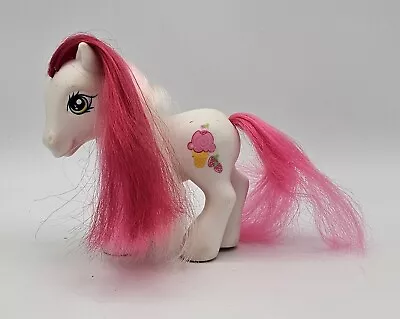 My Little Pony G3 STRAWBERRY SURPRISE 25th Anniversary Scented Hasbro MLP 2006 • $12.99