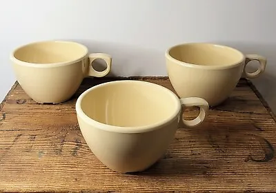 Vintage Set Of 3 Stackable G.E.T. Beige Melamine Resin Restaurant Coffee Mugs  • $9.95