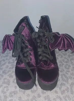 £28 • Buy IRON  FIST Purple Velvet Bat Heeled Boots Size 6 