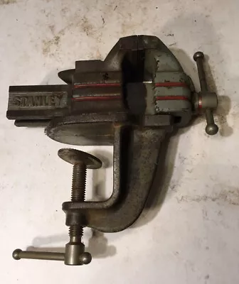 Vintage Stanley 2.5   Jaws Bench Vise W/ Original Gray & Red Paint • $9.99