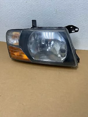 2000 To 2004 Mitsubishi Montero Pajero Right Passenger Front Headlight 1984P DG1 • $79.99