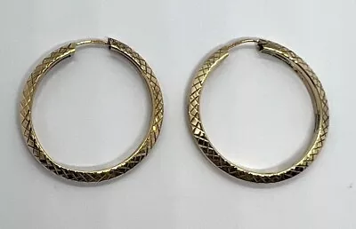 9ct Hall Marked Yellow Gold Hollow Diamond Cut 25mm Hoop Earrings • £50