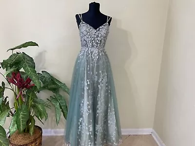 Cinderella Divine Sparkle Formal Prom Dress Women’s Size 4 Seafoam Green • $114.75