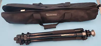 Manfrotto 055XPROB Tripod W/ Giottos Carrying Case • $199.99