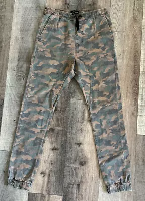 Zanerobe Upscale Modern Casual Men's Jogger Camo Pants With Logo Detail • $19.99