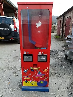 Vending Machine Toys • £65