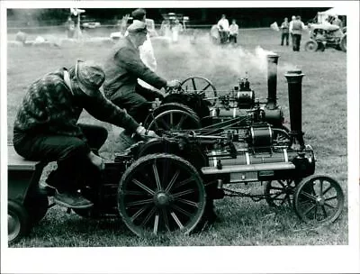 Mini Engine Build Up Steam At The Tractor Rally. - Vintage Photograph 1040329 • $14.90