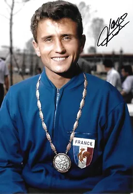 £59.99 • Buy Michel Jazy Shows Off Silver Medal In The 1500m Final Rome Signed 12x8 Photo