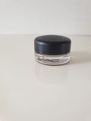 £19.99 • Buy Mac Babe In Charms Pro Longwear Paint Pot  Eye Shadow  New