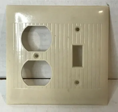 Vintage Ribbed Bakelite Sierra Toggle Switch Duplex Receptacle Combo Cover Plate • $9.99