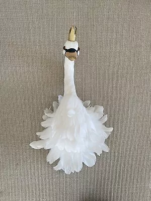 Designer Graham & Green Majesty White Feathered Swan Head 3D Wall Mount Art • £3.20