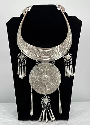 Vintage Thailand Collar Necklace/Etched Floral/Silver Platted/12  L X 5 1/2” • $99.90