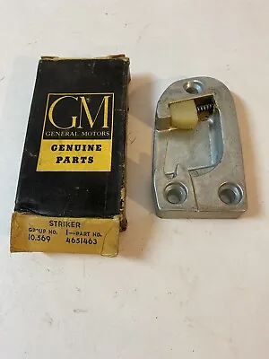 $34.95 • Buy NOS 1955 CHEVROLET DOOR LOCK STRIKER Right HAND 4651463 IN BOX