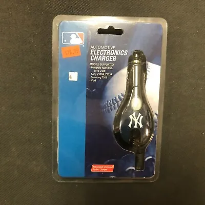 New York Yankees Car Charger (Moto- Razr I850 V360 Sony Z520A Sam T309 IPod +) • $9.99