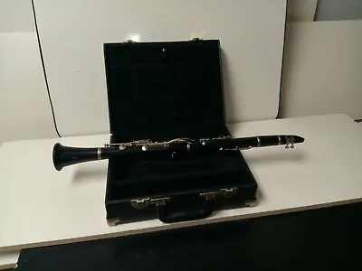 Vito Reso-Tone 3 Student Model Clarinet With Hard Shell Case Ready To Play (C) • $122.50
