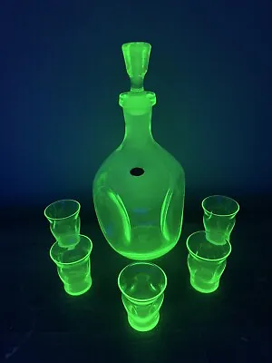 Uranium Glass Cambridge Decanter With Shot Glasses Original Sticker Rare • $629.10