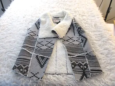Mossimo Vest Womens Small Gray Aztec Sherpa Lined Sleeveless Cardigan Jacket • $10