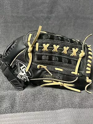 Louisville Slugger Softball Baseball Glove Mitt Genesis 1884 GENBD-1400 RHT 14  • $35