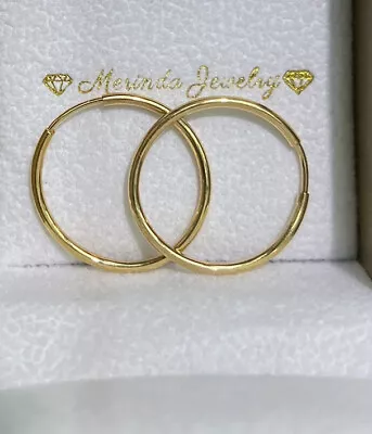 18k Yellow Gold Kid Lady Plan Hoop Earrings. 1.28 Grams. 20MM • £110.80