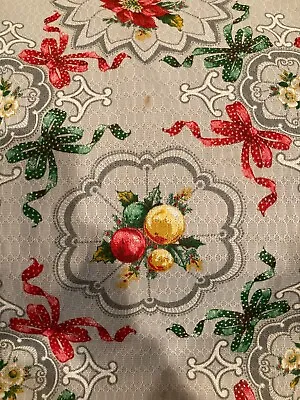 $17.99 • Buy VINTAGE CHRISTMAS Tablecloth BEAUTIFUL Oval Scalloped 98  X 56  Poinsettia Bows