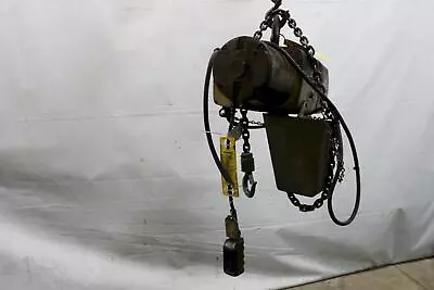 1/2 Ton Yale Electric Power Chain Hoist: Ybm 11966 • $750