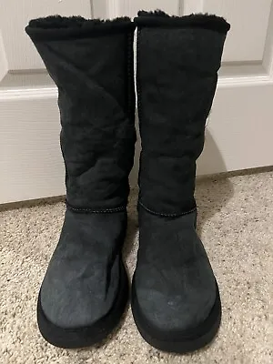 Ugg Australia Women's Classic Tall Sheepskin Black Suede Boots! Size 9 • $32