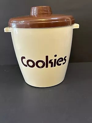 Vtg 1970s Cookie Jar Canister Plastic Beige Brown Lid MCM • $19.50