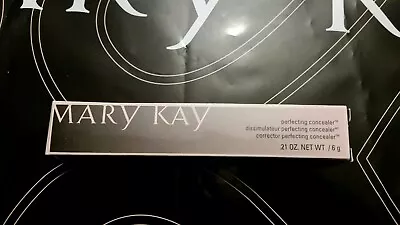 Mary Kay Perfecting Concealer Deep Beige .21 OZ. 092194 NOS • $11