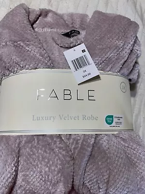 Fable Women’s Luxury Velvet Robe Lavender 3X • $15