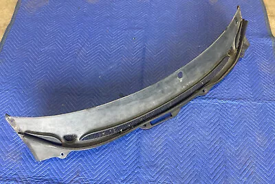 2004-2007 Volvo S60R S60 V70R Windshield Cowl Grille 9190000 OEM #2962M • $64.99