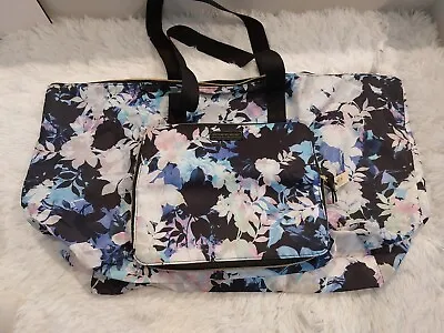 NWT Victoria’s Secret Limited Edition Packable Getaway Weekender ToteFloral 2023 • $42.99